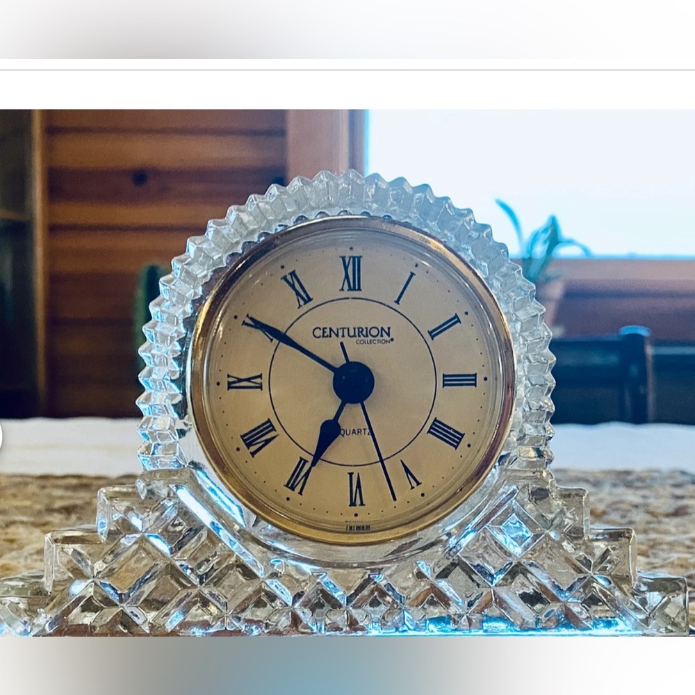 Lead crystal clock